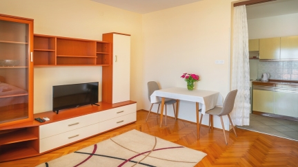 Studio Apartman Ljubica 2 na mirnoj lokaciji