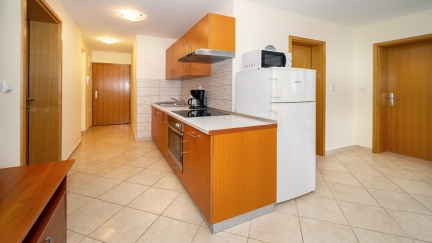 Apartman Tudor 2 s balkonom