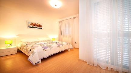 Apartman Klea s terasom A4+1